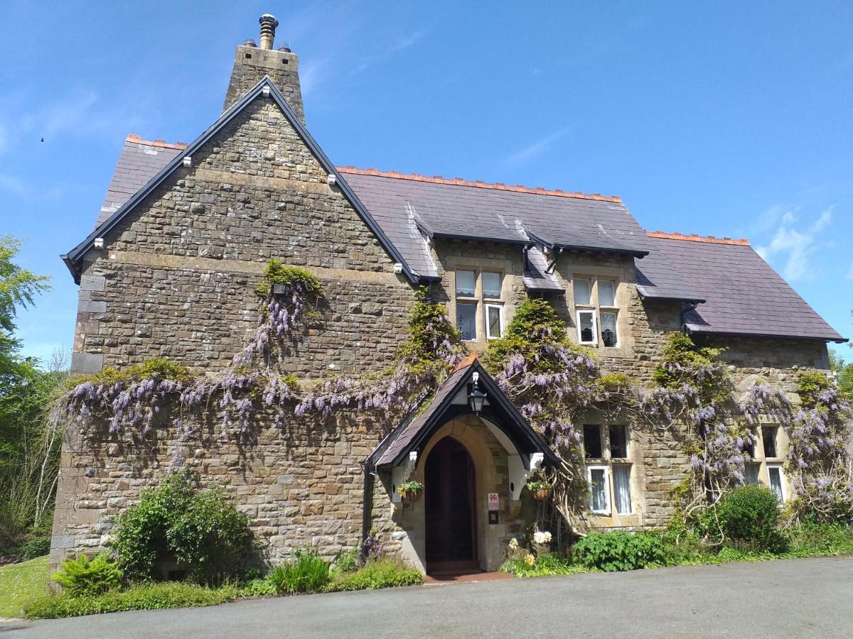 St David'S Guesthouse Haverfordwest Εξωτερικό φωτογραφία