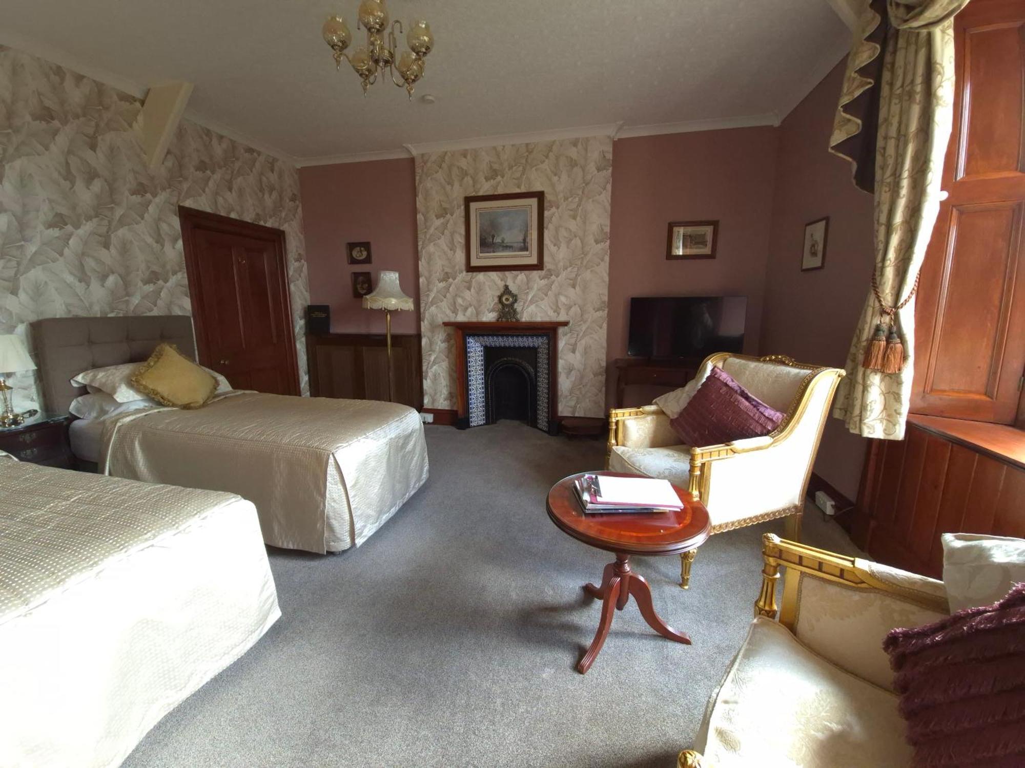 St David'S Guesthouse Haverfordwest Εξωτερικό φωτογραφία