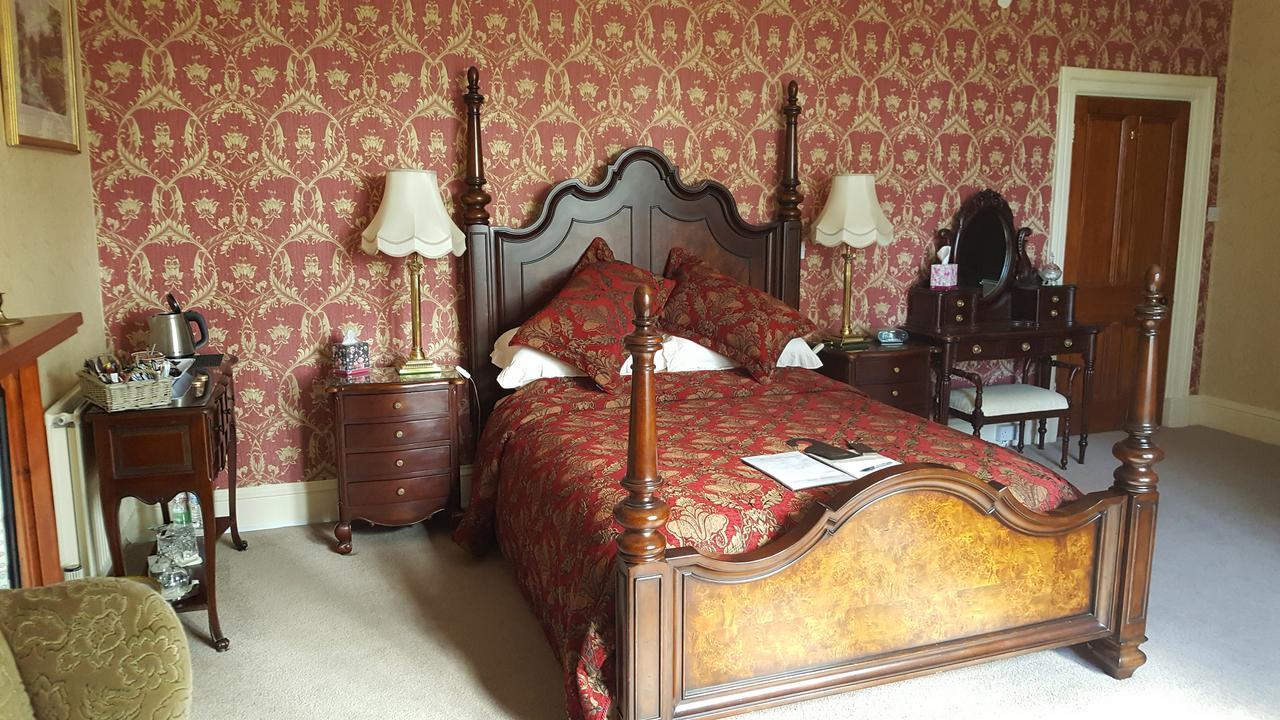 St David'S Guesthouse Haverfordwest Εξωτερικό φωτογραφία