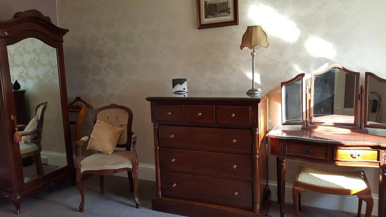 St David'S Guesthouse Haverfordwest Εξωτερικό φωτογραφία
